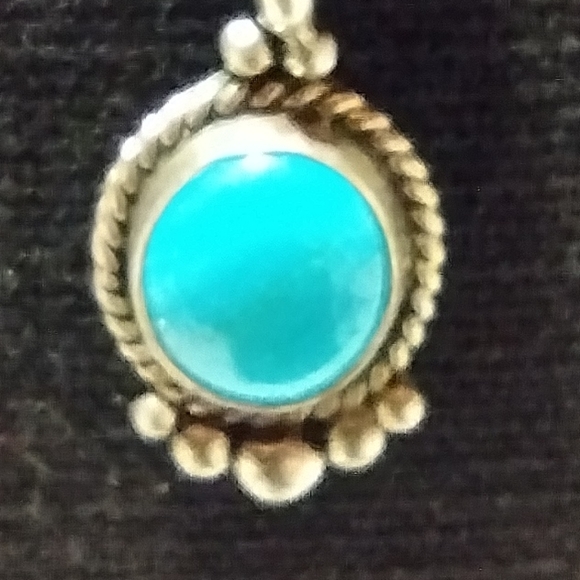 Native sterling Skee signed turquoise necklace - Picture 10 of 16